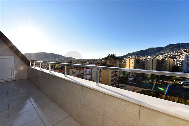 Большой пентхаус с видом на море