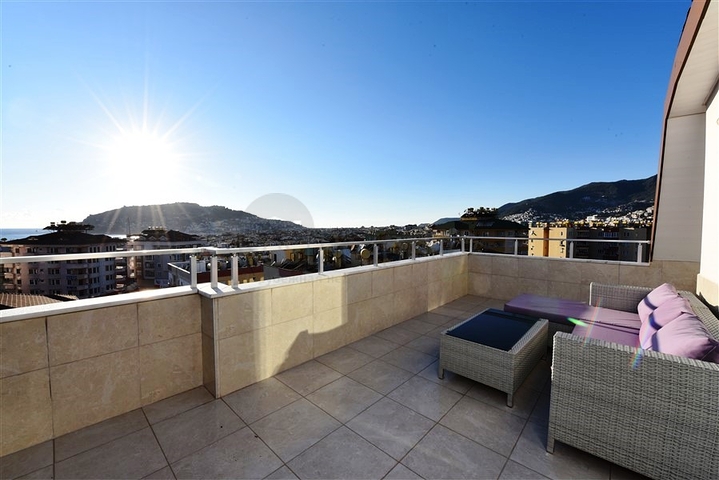 Большой пентхаус с видом на море