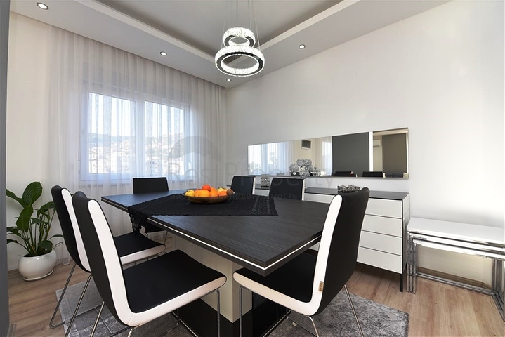 Большой пентхаус с видом на море