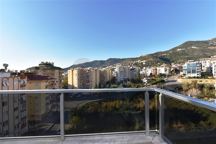 Большой пентхаус с видом на море