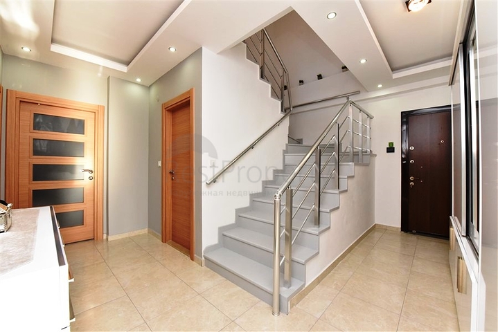 Большой пентхаус с видом на море