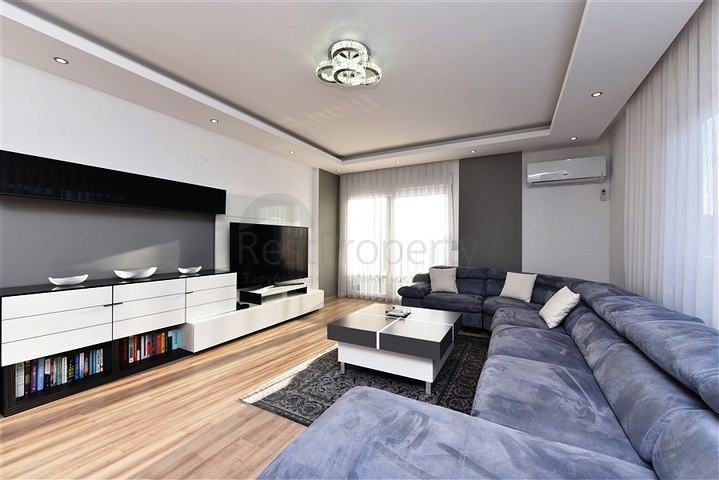 Большой пентхаус с видом на море