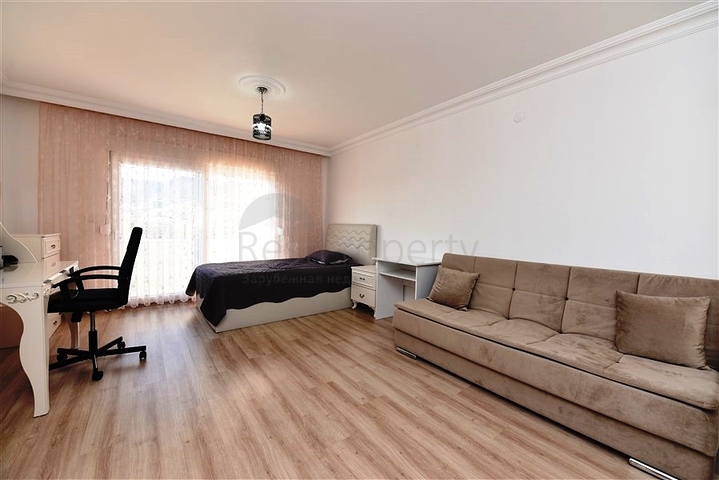 Большой пентхаус с видом на море