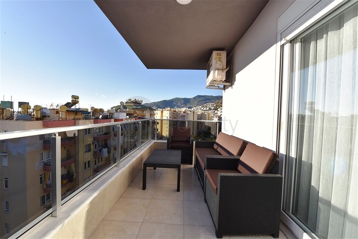 Большой пентхаус с видом на море