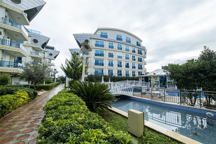 Меблированная квартира 2+1 в комплексе в Лимане Коньяалты