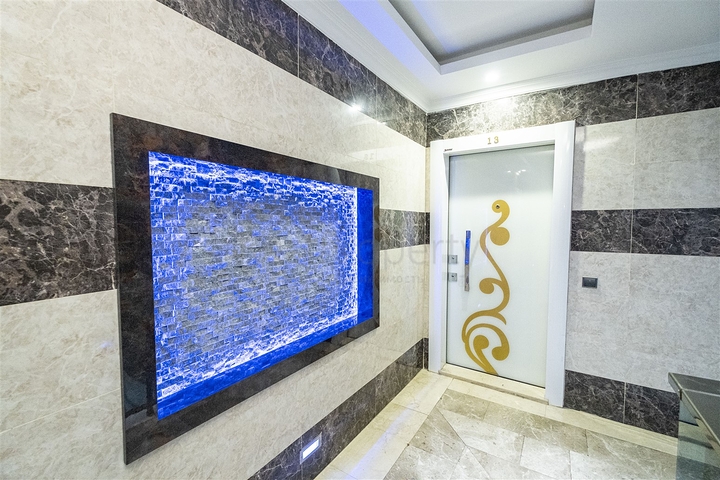 Меблированная квартира 2+1 в комплексе в Лимане Коньяалты