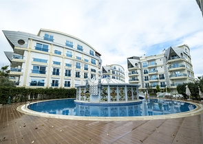 Меблированная квартира 2+1 в комплексе в Лимане Коньяалты