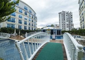 Меблированная квартира 2+1 в комплексе в Лимане Коньяалты