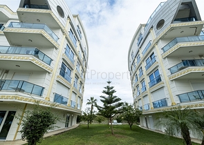 Меблированная квартира 2+1 в комплексе в Лимане Коньяалты