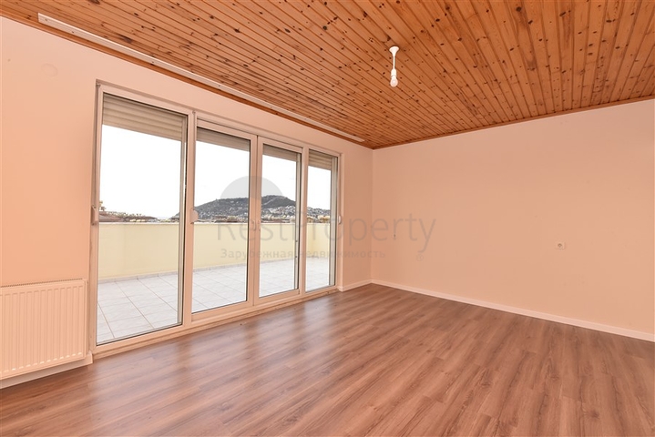 Пентхаус планировки 5+1 в центре Алании