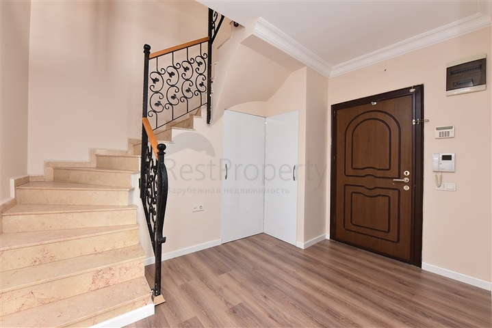 Пентхаус планировки 5+1 в центре Алании