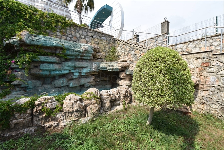 Квартира планировки 2+1 в Конаклы