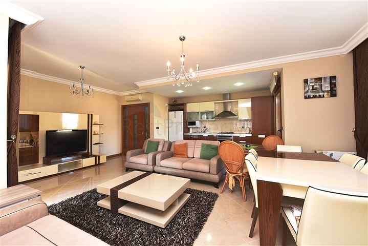 Меблированная квартира планировки 2+1 в центре Алании