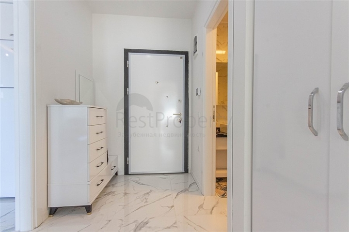 Двухкомнатная квартира с мебелью