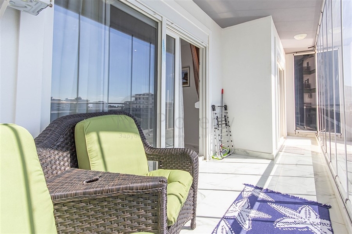 Двухкомнатная квартира с мебелью