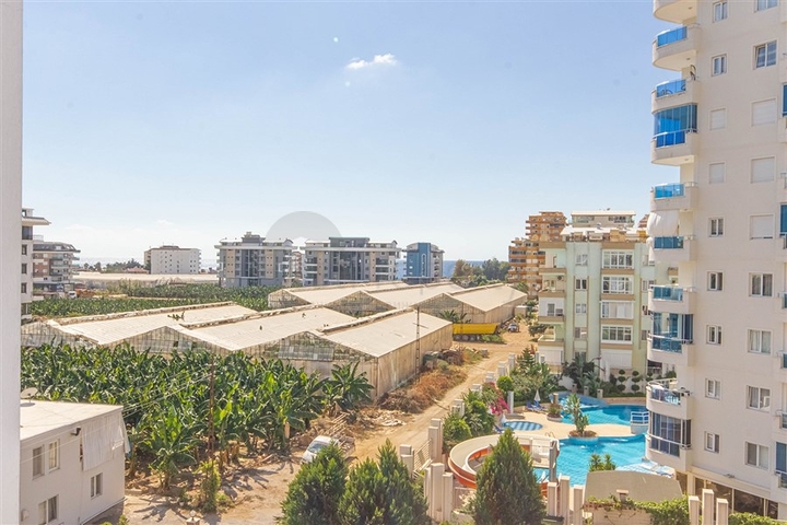 Двухкомнатная квартира с мебелью