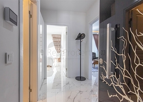 Двухкомнатная квартира с мебелью