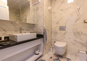 Двухкомнатная квартира с мебелью