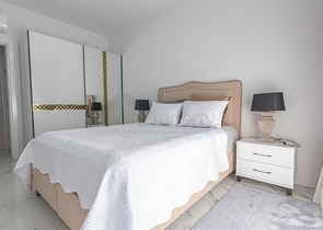 Двухкомнатная квартира с мебелью