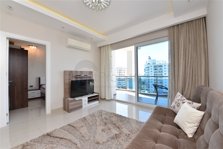 Двухкомнатная квартира с видом на море