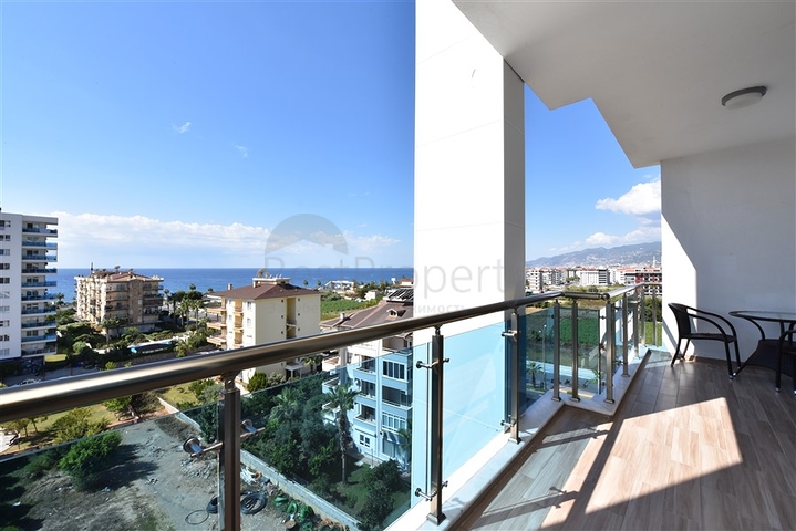 Двухкомнатная квартира с видом на море