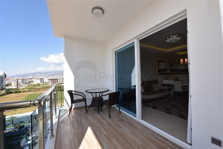 Двухкомнатная квартира с видом на море