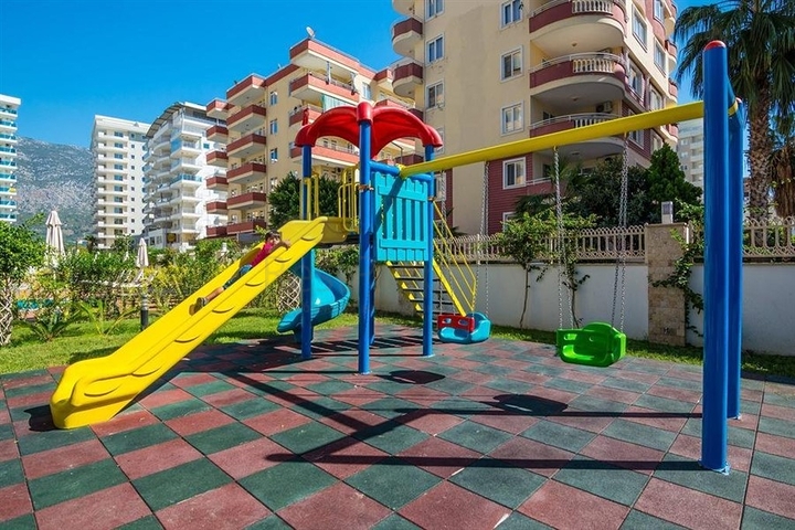 Двухкомнатная квартира с видом на море