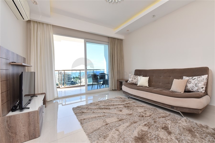 Двухкомнатная квартира с видом на море