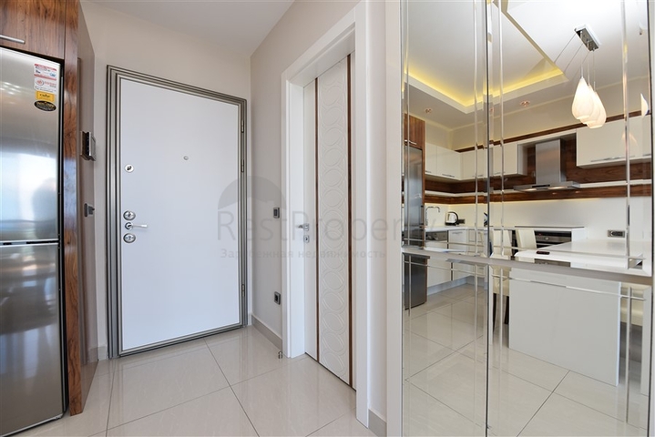 Двухкомнатная квартира с видом на море