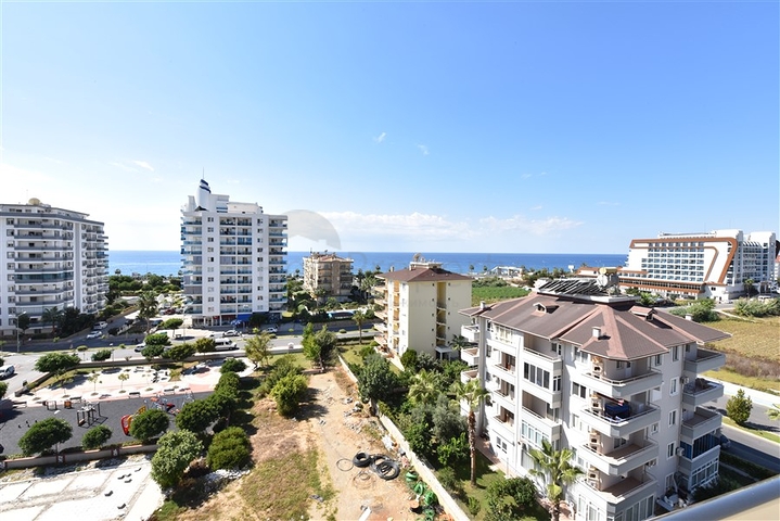 Двухкомнатная квартира с видом на море