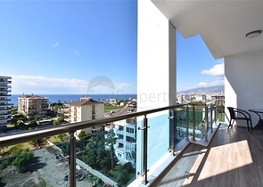 Двухкомнатная квартира с видом на море