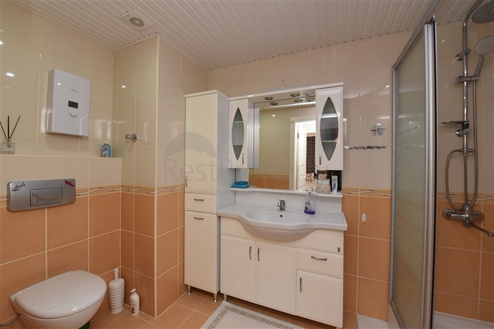 Трехкомнатная квартира с мебелью в Махмутларе