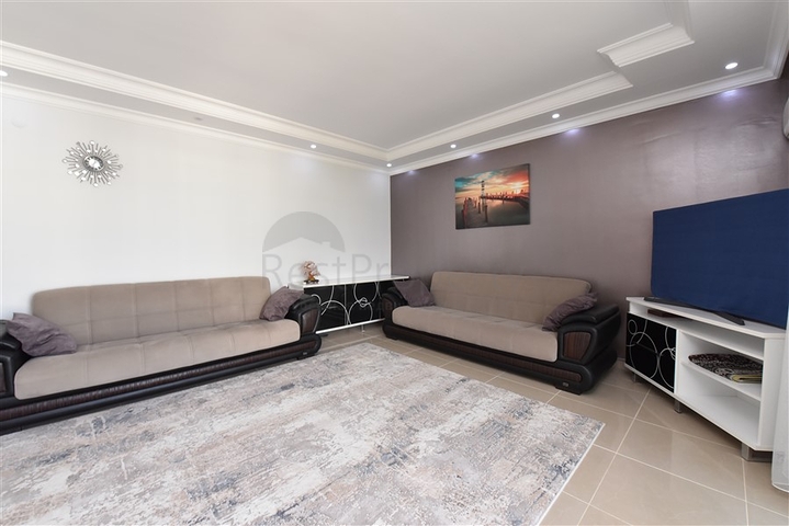 Трехкомнатная квартира с мебелью в Махмутларе