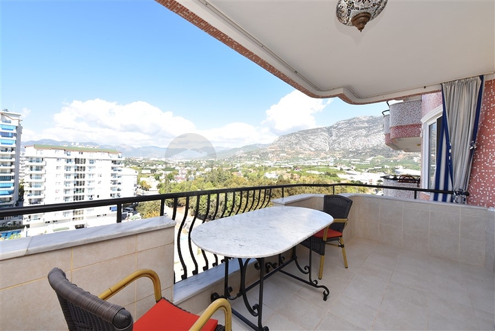 Трехкомнатная квартира с мебелью в Махмутларе