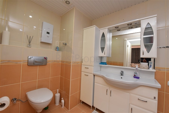 Трехкомнатная квартира с мебелью в Махмутларе