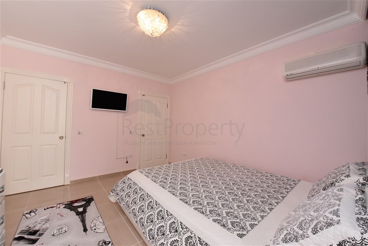 Трехкомнатная квартира с мебелью в Махмутларе