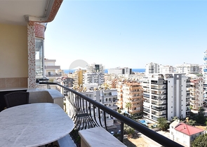 Трехкомнатная квартира с мебелью в Махмутларе