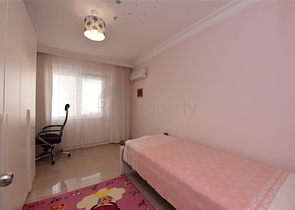 Трехкомнатная квартира с мебелью в Махмутларе