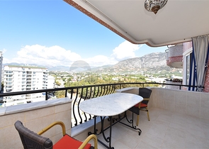 Трехкомнатная квартира с мебелью в Махмутларе