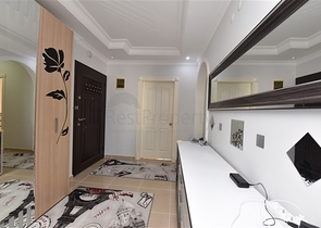 Трехкомнатная квартира с мебелью в Махмутларе