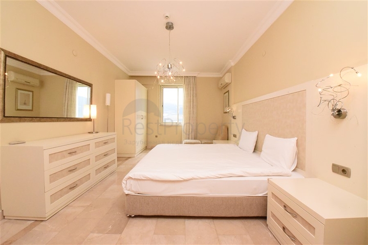 Квартира планировки 3+1 с видом на горы