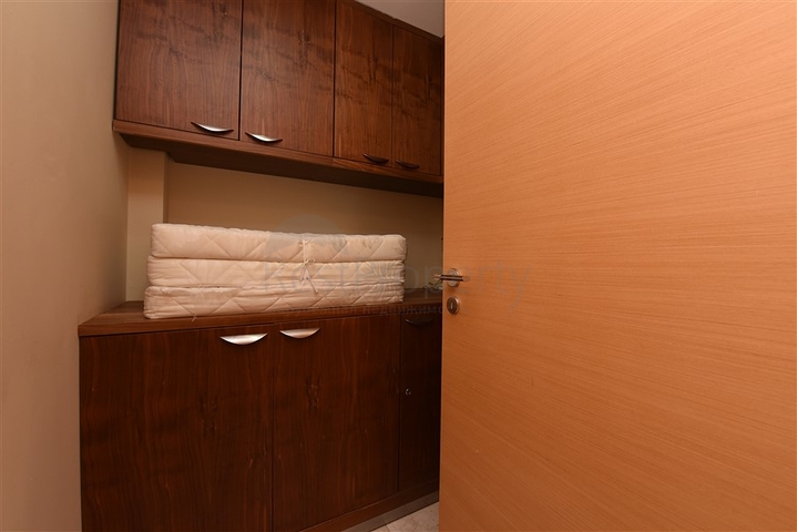 Квартира планировки 3+1 с видом на горы