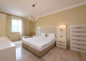 Квартира планировки 3+1 с видом на горы