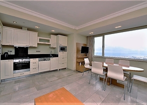 Квартира планировки 3+1 с видом на горы