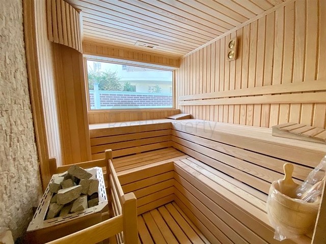 Двухкомнатная квартира с мебелью