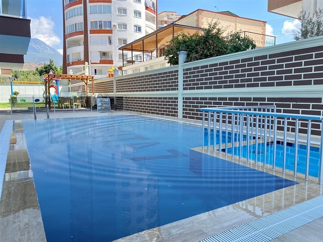 Двухкомнатная квартира с мебелью