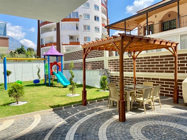 Двухкомнатная квартира с мебелью