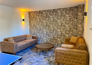 Двухкомнатная квартира с мебелью