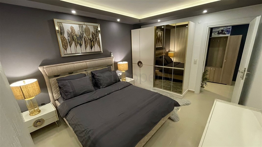 Меблированная квартира планировки 1+1 в жилом комплексе района Махмутлар