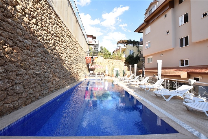 Пентхаус планировки 4+1 с видом на море